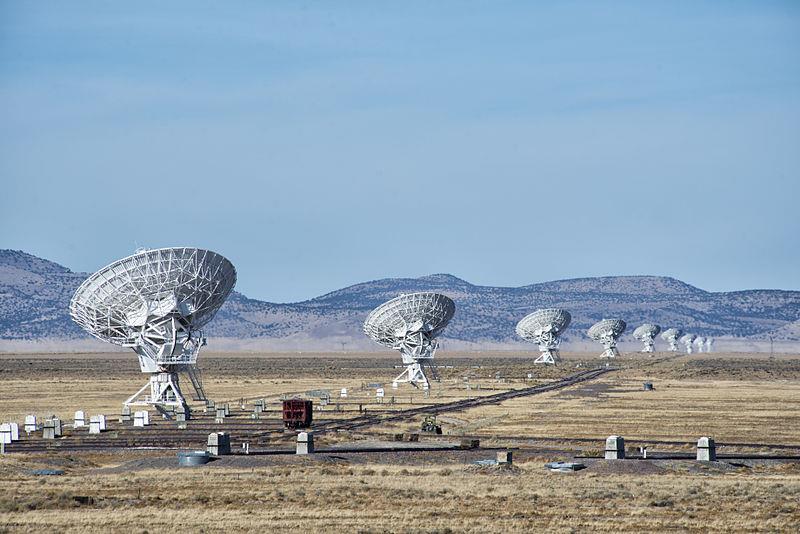 The radio telescope comprises 27 independent antennae, each of which has a dish diameter of 25 meters and weighs 209