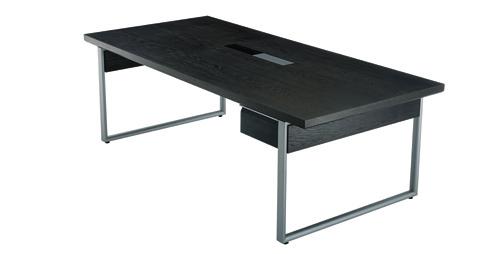 You can find work tables, conference tables and meeting tables based on the same strong, eco-friendly, lightweight top.