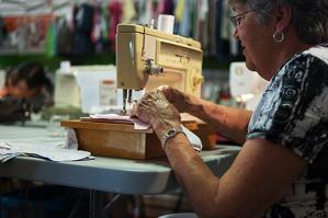 lessons in sewing, washing and caring of textiles; è home