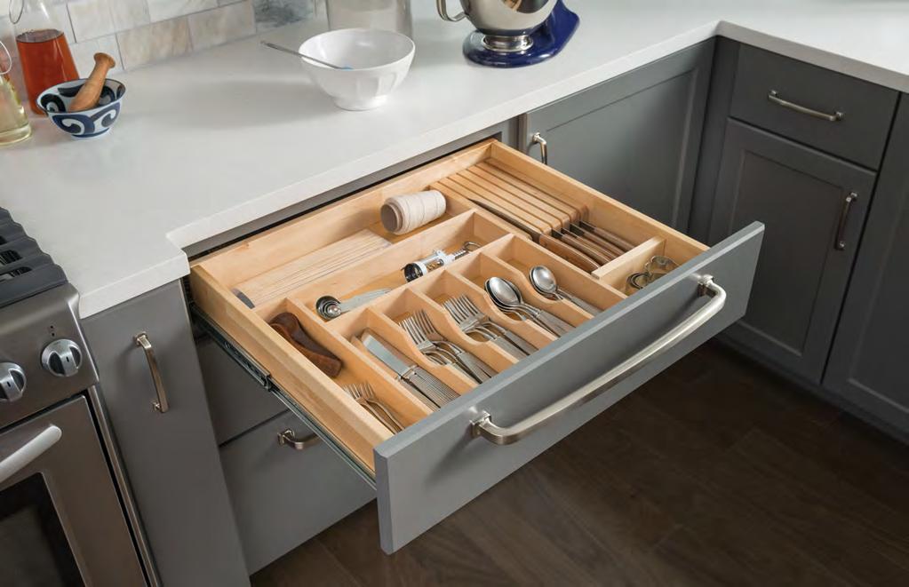 Drawer : Cutlery Insert Cabinet Shown with knife insert (KO18) for maximum organization. See page 360.