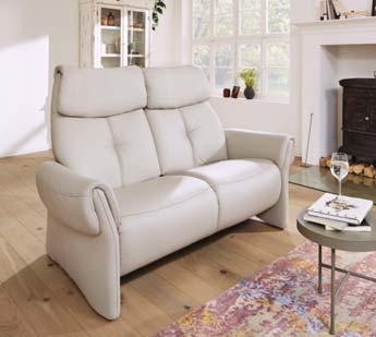 seater fixed sofa - 31 grade leather RRP 3132