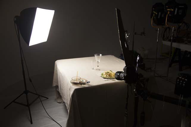 EASTY LIGHTING SET UPS When starting out, make your lighting very simple. Use one light and one fill card. That s it.