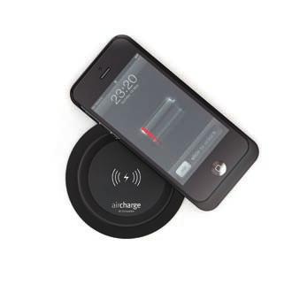 AIRCHARGE : The Aircharge port allows you to charge your smartphone battery wirelessly.