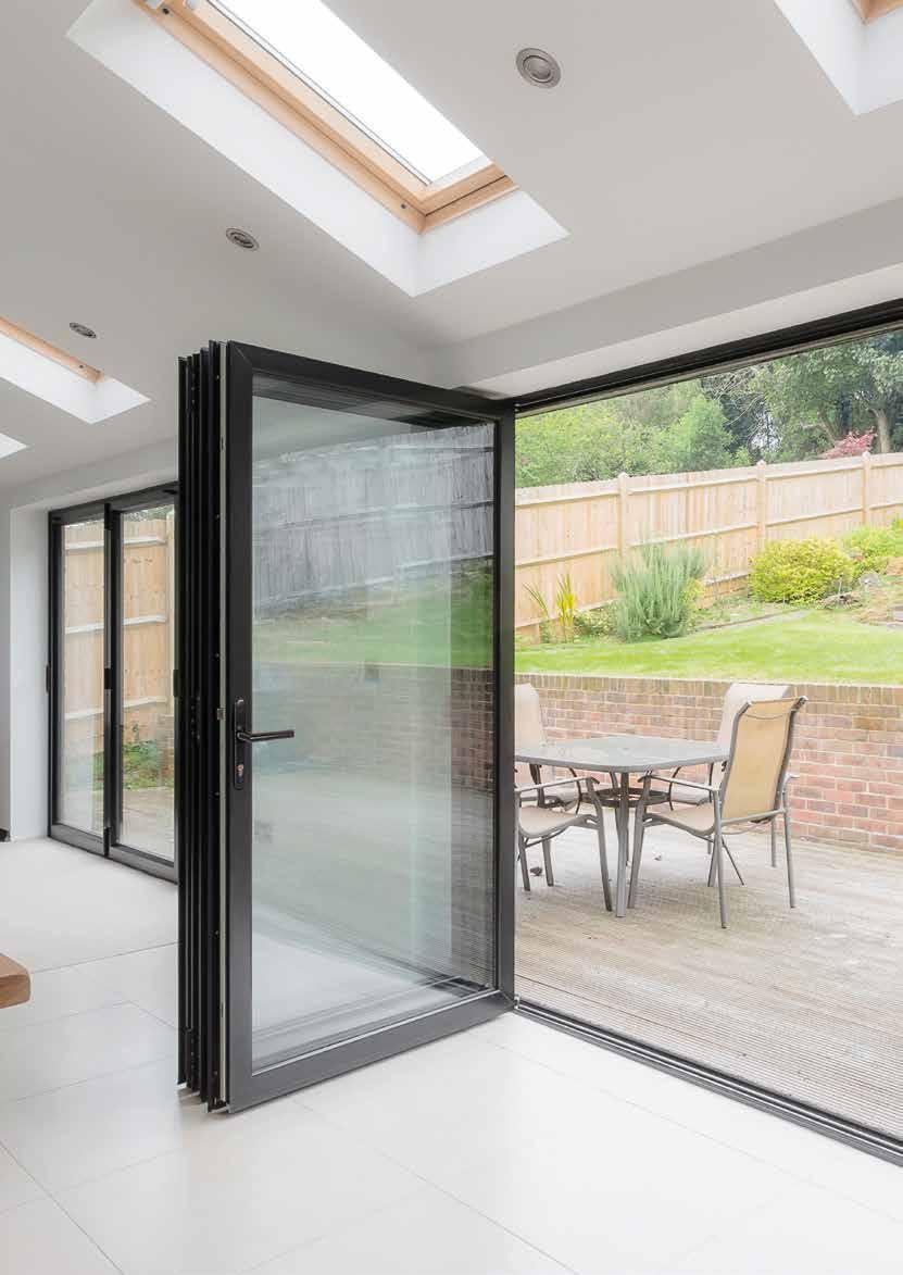 KAWNEER ALUMINIUM AA 3720 Bringing the outside in Whatever the style of your home and the size of your living space, our bifold doors offer you the flexibility to create a home to suit the needs of