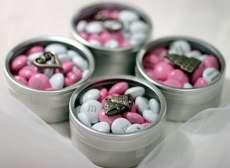 Modern Silver Tins presented with your choice of filling choose from: m & m s or mints, sugared