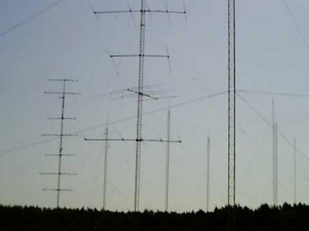 The antenna farm of Jeff Briggs, VY2ZM.