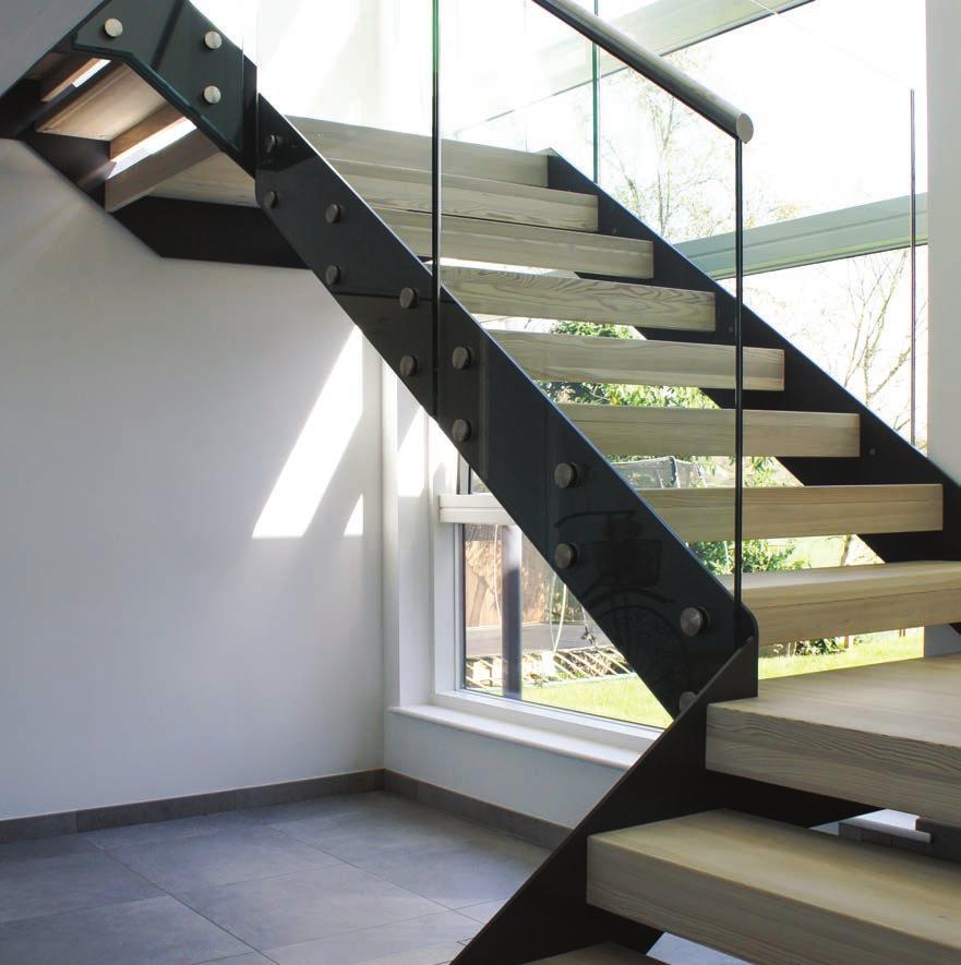1 MODEL 500 STAIRCASE I WOULD HAVE NO DIFFICULTY RECOMMENDING YOUR COMPANY Mr & Mrs Prince Romsey 2 The Model 500 staircase combines steel stringers, timber treads and glass balustrade for a modern
