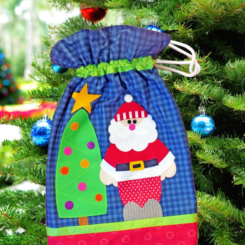 MERRY & BRIGHT SANTA SACKS This is a free pattern provided by The Red Boot