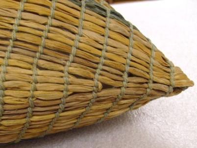 A problem emerged when comparing the seams between the Swennes Woven Nettle Bag and a number of the ethnographic bags.