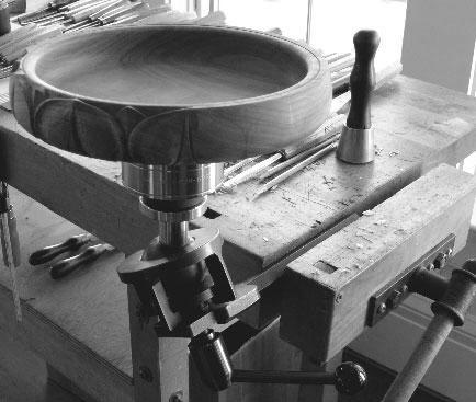 Held in the Banjo of the lathe (Using the Optional Base plate) The Jig has been designed with a multi-functional Base plate that can allow it to be used in conjunction with the Banjo on larger (eg: