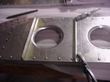 Trace line down center of L angle flanges (above). Situate first L angle as illustrated (left), 480mm from spar root (STN 480).