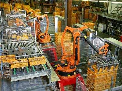KUKA industrial robots are used in production by GM, Chrysler, Ford, Porsche, BMW, Audi, Mercedes-Benz, Volkswagen, Ferrari, Harley- Davidson, Boeing, IKEA, Wal-Mart, Coca-Cola, and others.