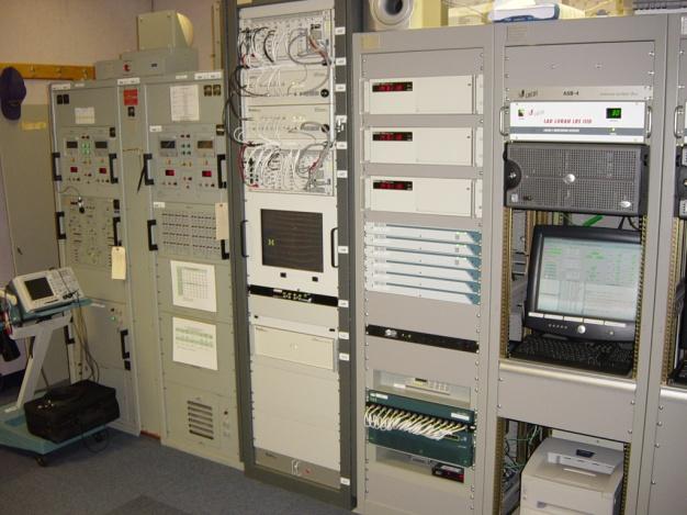 Once the time scale has been computed, the clocks are steered by TFE in order to maintain synchronization of the transmitted signals to UTC (USNO).