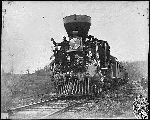 Railroads as Big Business The major industry after 1865 (employment, capital, scale) $1 Billion in revenue in 1890 193,000 miles of track laid by 1893 (4 fold increase from 1868, leads world) $5.