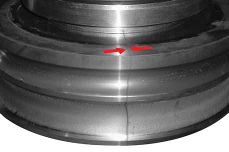 The corresponding defect counters have increased and the overall quality of this rod is much lower than the top trace.