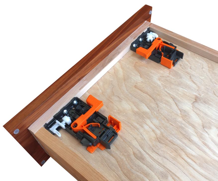 Drawer fronts are adjustable by different methods, depending on the drawer system. *e sure to adjust drawer fronts EFORE drilling for handles or knobs. LEFT & RIGHT DRWER DJUSTMENT:.