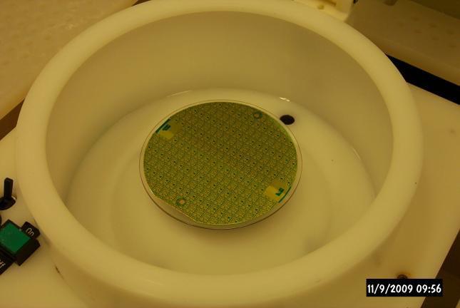 used for the preliminary tests in order to perform the wet chemical clean. The wafer is cleaned after dispensing 20 ml solvent over 30 s at a spinning speed of about 1000 rpm.