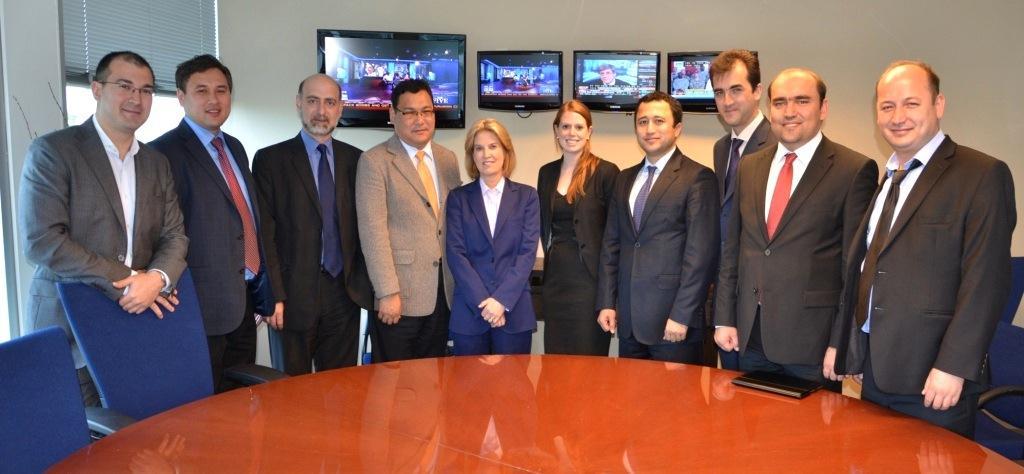 Fellows at Fox News Studio with Greta Van Susteren, Host of On the Record In addition, through arranging individual meetings with relevant officials and experts the fellows were able to focus more