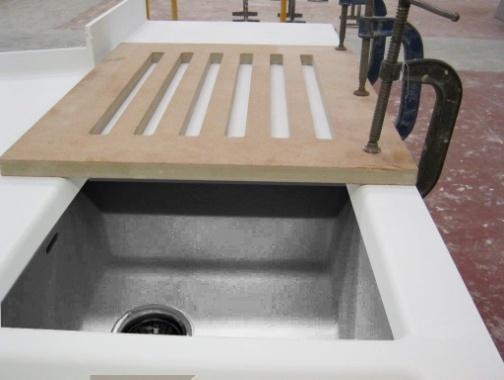 Under Mount Sinks & Drainer Grooves Undermount Sink Cut Out Follow the instructions and the template supplied with the Hob or Sink or use them to make a Jig from the Template that will enable you to
