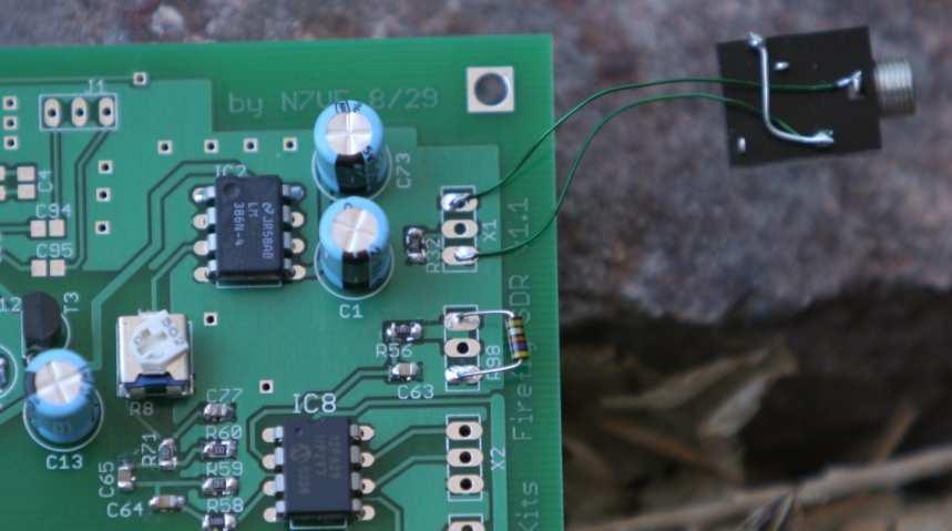 Keyer and CW Side Tone Monitor Amplifier Test Connect the 9v battery. If no monitor side tone external speaker is connected, the board current draw when connected to the 9v battery will start at ~ 15.