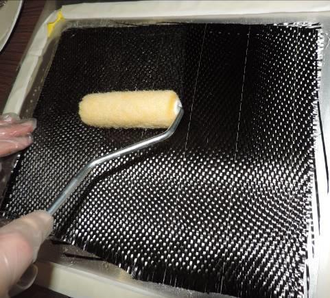 (5) Use the foam roller or brush to apply resin to the layer reinforcement, again making