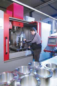 With our modern CNC machining centres, we machine components with workpiece weights ranging from