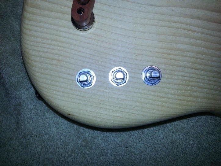 18. Align the pots on the EQ/PREAMP so that the flat parts are in a straight