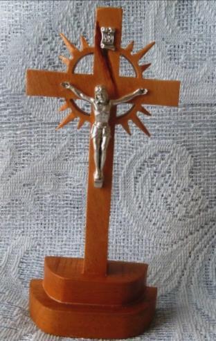 3 cm) CS007 Crucifix with stand