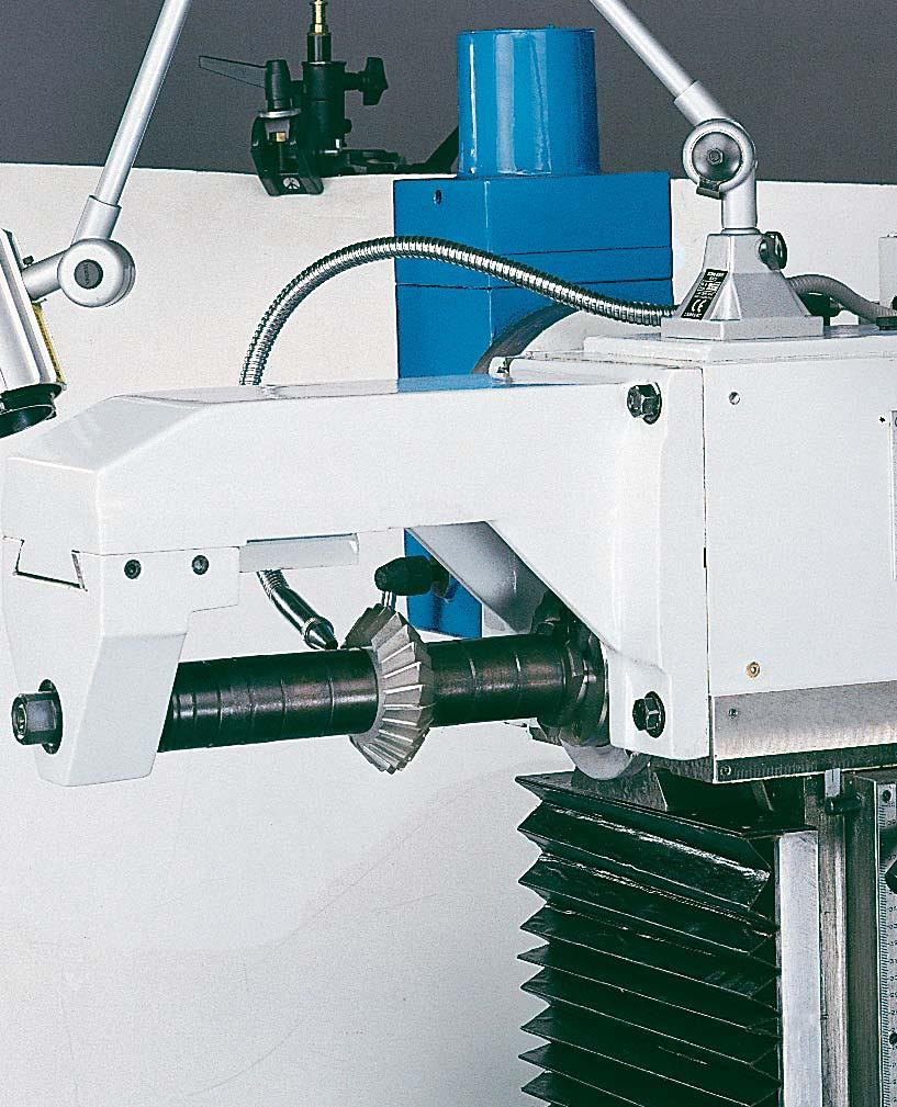For horizontal milling applications, merely remove the vertical cutter head via the swivel arm, shift the upper beam,