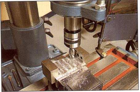 There are two main types horizontal and vertical, so called because of the milling cutters axis of rotation.