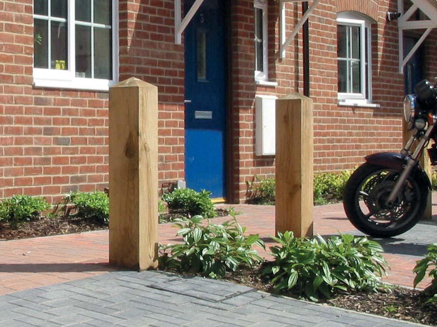 TIMBER BOLLARDS - GARRICK RANGE Mid-range square bollards Garrick square bollards are a mid-range product in a choice of Green Oak or Pressure Treated Spruce / Whitewood in a planed finish.