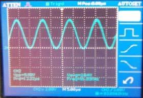 7 The physical picture of sinusoidal signal generator Output waveforms Instep GDS-222A digital oscilloscope to test the actual output waveform shown in Figure 8.