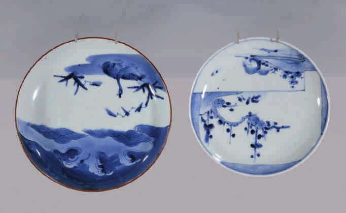 A Chinese blue and white dish, the centre painted with cranes in a lotus pond, 7 ¾" diameter, second half 17th century 17.