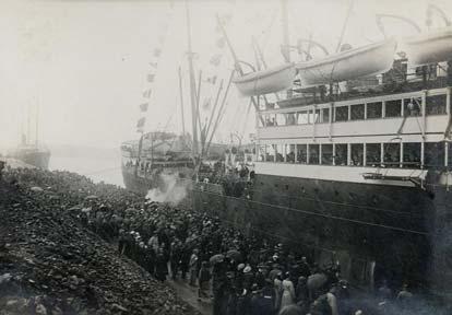 photograph no 513-12052. 42,00 95 KIAUTCHOU. Ship in Kiautschou-harbour. ca. 1900-1910.