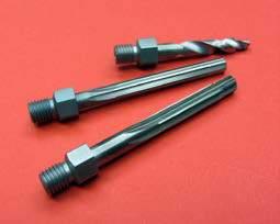 REAMERS, DRILLS AND THREADED SHANK HSS AND HSCO DRILLS.