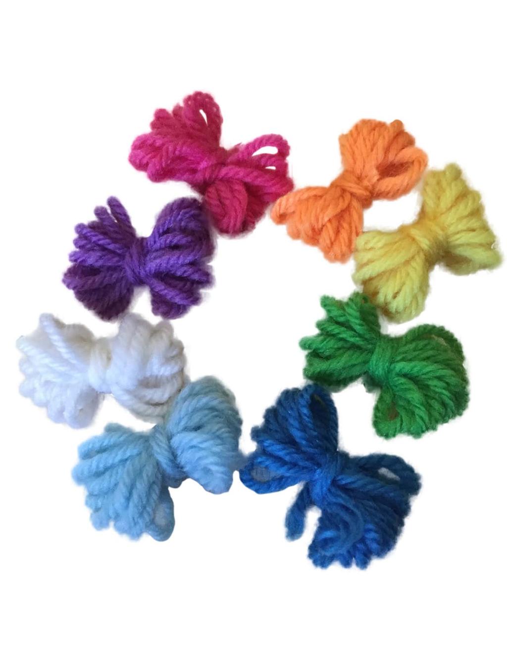 Yarn Hair Bows Materials needed: Yarn Hair clip