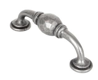 Comes supplied with M4 fixings. 5 83533 7 83534 A decorative pull handle in two sizes. Comes supplied with M4 fixings.