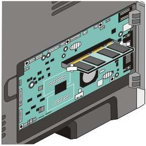 Configurarea suplimentară a imprimantei 19 4 Împingeţi cardul de memorie în conector până când suporţii se fixează în poziţie. 5 Închideţi uşa de acces la sistem.
