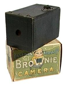 In 1900, Eastman took massmarket photography one step further with the Brownie, a simple and very inexpensive box camera that