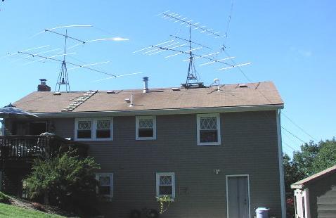 1 db matched loss (40M) 100 W at transmitter 85 W at antenna (80M) 78 W at antenna (40M) 10M: Homebrew 5 element yagi @ 10M Design from 1994 ARRL Antenna Book Built and erected April 2000 Fed with 70
