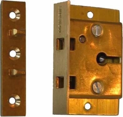 CABINET LOCKS BOX LOCKS JB21 Silca Key Gold or Bronze JB21 & JB251 Only 3 Leaf Key JB21 JB31 JB251 FEATURES Cap: Brass, Screwed Cap Plate: Brass Pins: Steel Keys: 2 Standard,Can be Keyed Alike, Tube