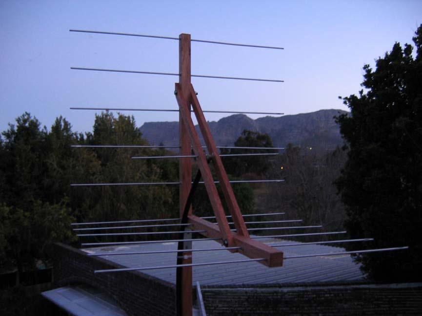 Antenna: In this new path, the signal will be transmitted using corner antenna. Corner antenna has higher gain and easier to construct because unlike Yagis almost all the dimensions are noncritical.