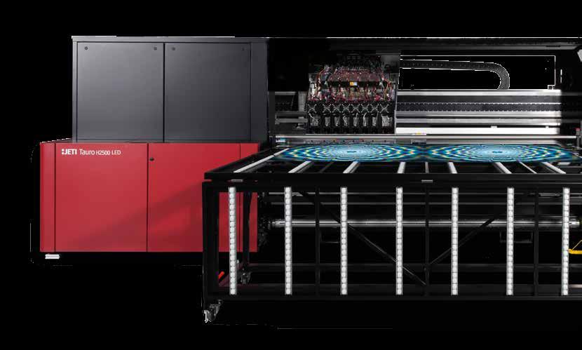 Incredible productivity With 32 fast-firing Ricoh inkjet print heads, each with four nozzle rows for two colors per head, this high-end hybrid printer offers outstanding productivity.
