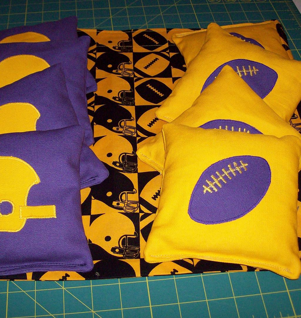 Football Cornhole Bags Skill level - Beginner/Easy By Lucy Fazely Technique: Applique Brand: Dual Duty XP Crafting time: An Evening Materials Dual Duty XP general