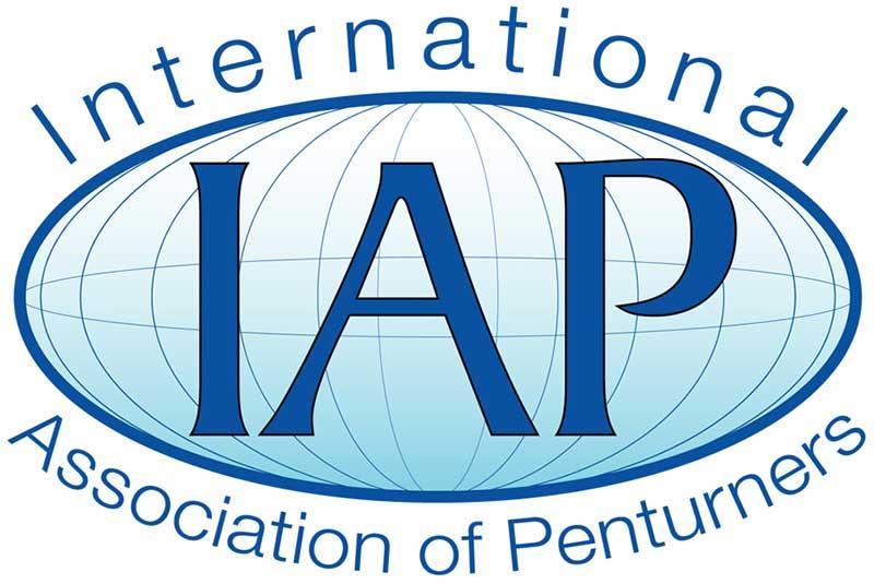 Starting Out The starting point was the official IAP logo. It can be found at http://www.penturners.org/logos/. I used the 917x613 pixel jpg version.