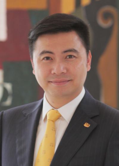 Profile of moderator Mr. Dennis Ho is the Vice President of Hong Kong Institute of Certified Public Accountants and the partner of PricewaterhouseCoopers.