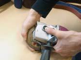 The cover guard for longitudinal grinding can simply be attached to the angle grinder.