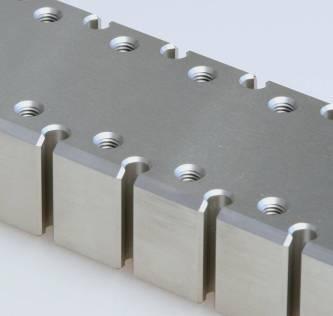 Dimensions 40 x 23,5 x 5 mm with hole spacing 25 mm for M6 screws The length of the reference rulers and the distance of mounting grooves for M8 screws are made