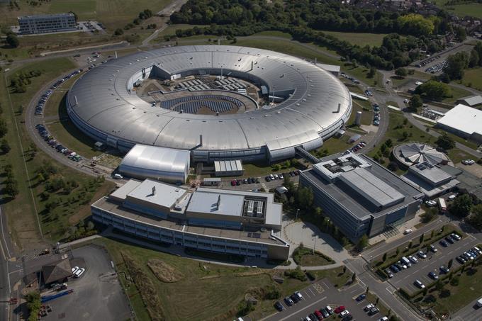 Collaboration with Diamond Light Source - Diamond Light Source generates vast amounts of data from both its synchrotron and electron microscope facilities - managing and processing this data is