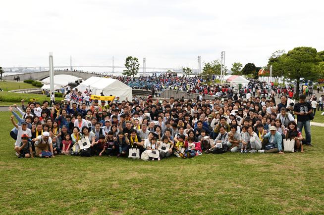 providing an adequate supply of nutritious meals. Since 2013, the Nikon Group in Japan has participated in WFP Walk the World, a charity walk event hosted by the United Nations World Food Programme.